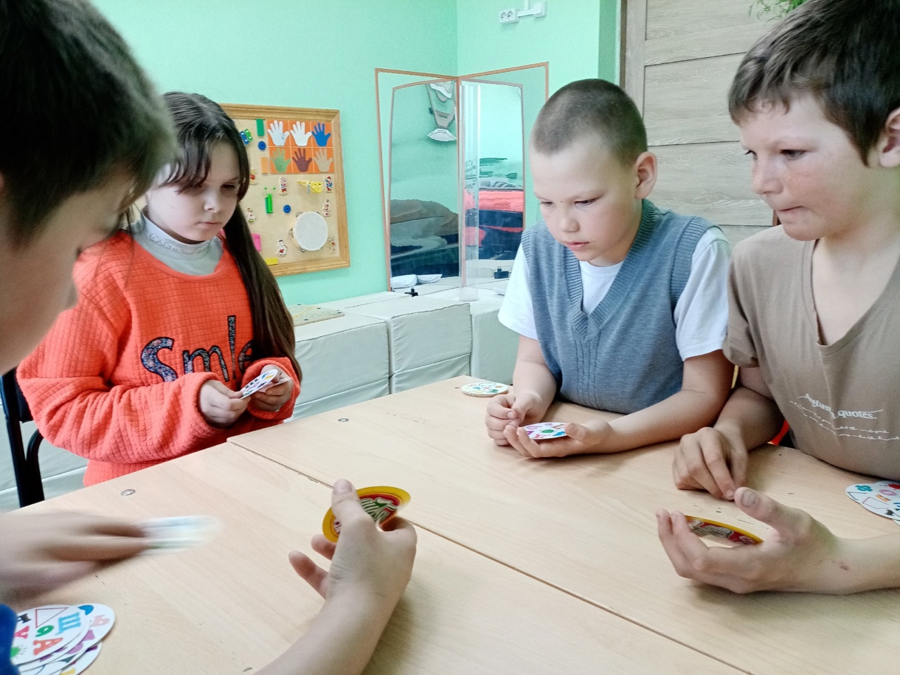 Проведение групповых коррекционных занятий психологом.
