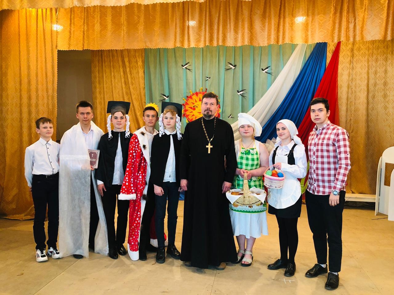 Инсценировка пасхальных историй.